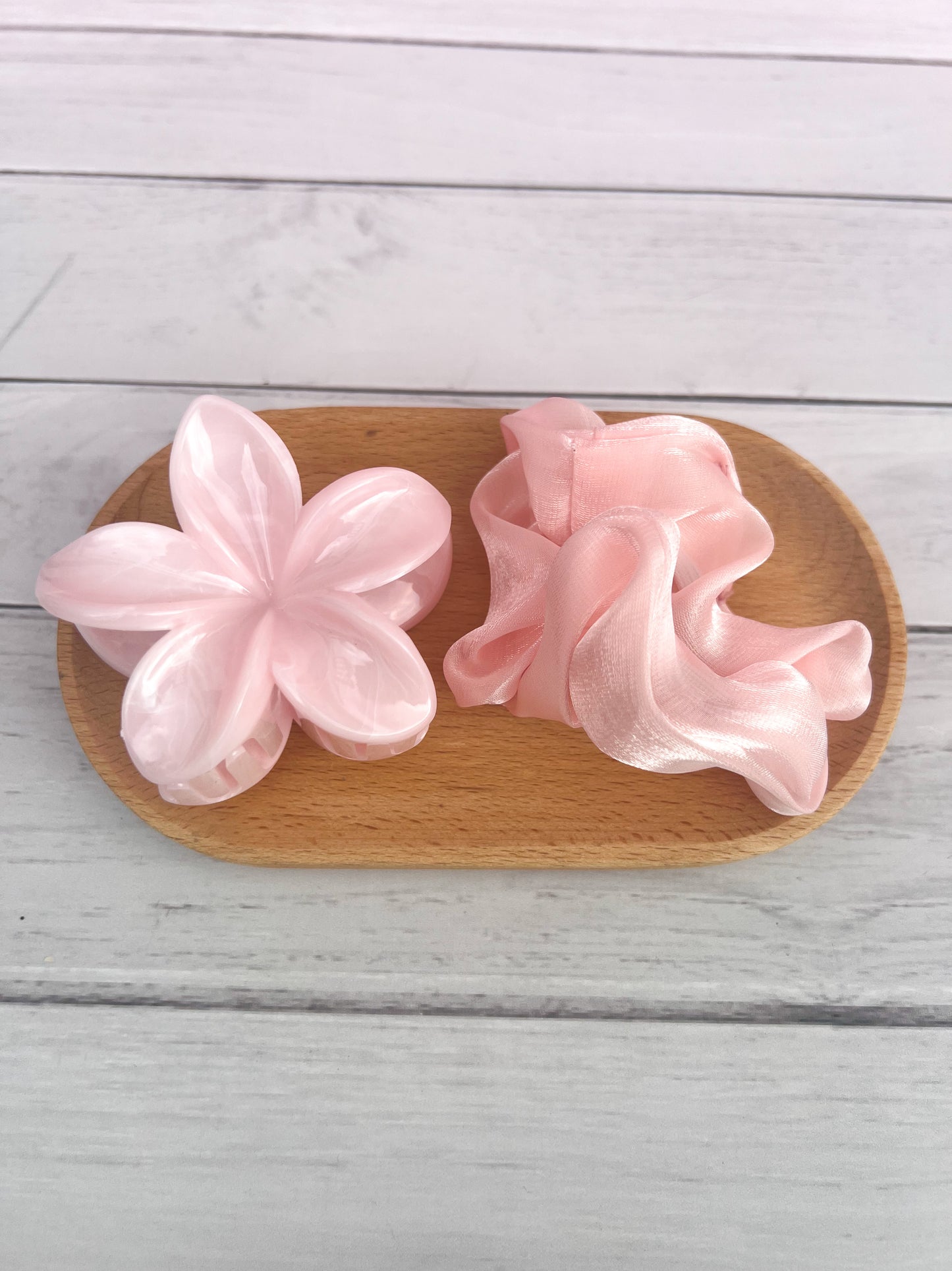 Set scrunchie + gancho en forma de flor